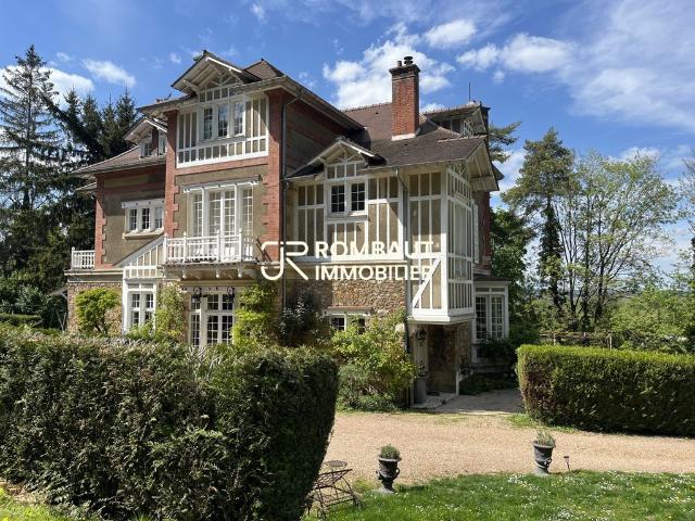 Maison de 7 chambres de luxe en location à Rueil Malmaison, France