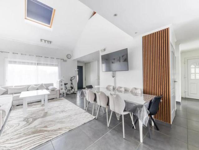 Confortable Maison de 138m² à Liverdy en Brie