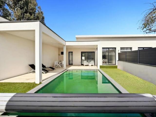 Maison contemporaine de 193 m² + studio à Angers