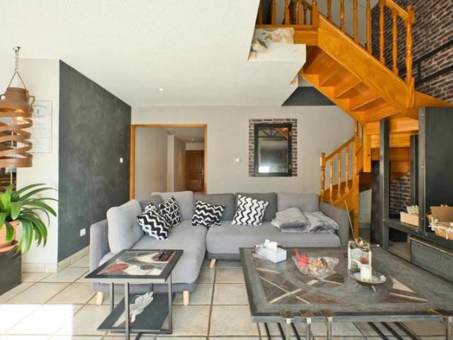 Maison de 7 pièces de 245 m² située à Ochey