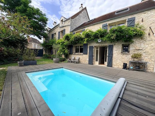 Maison de 7 pièces de 240 m²