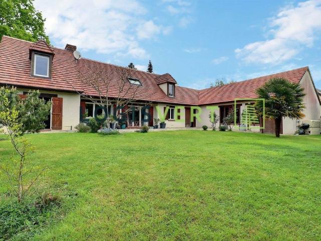 Maison de 7 pièces de luxe en vente à Magny les Hameaux, Île de France