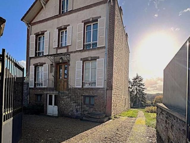 Maison de 7 pièces de luxe en vente à Montgeroult, France