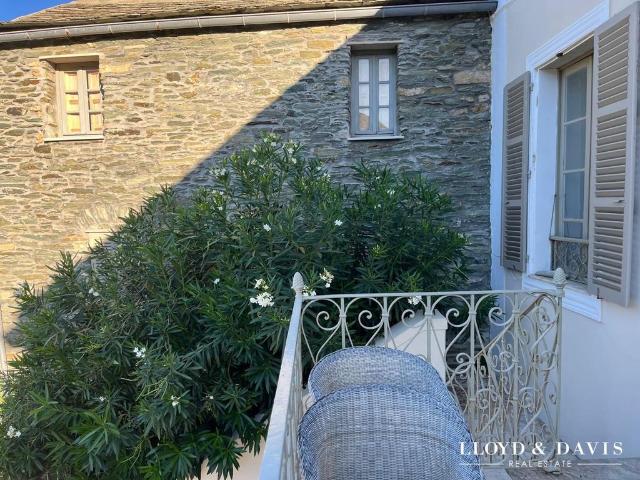 Maison de 7 pièces de luxe en vente à Morsiglia, France