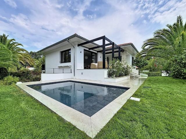Maison de 7 pièces de luxe en vente à Anglet, Nouvelle Aquitaine