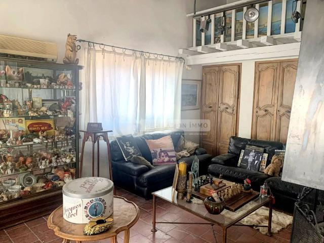 Maison de 7 pièces de luxe en vente à Arles, France