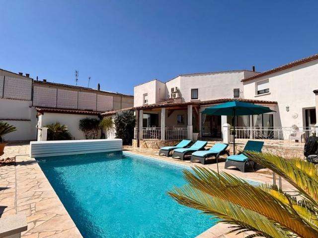 Maison de 7 pièces de luxe en vente à Bessan, Occitanie