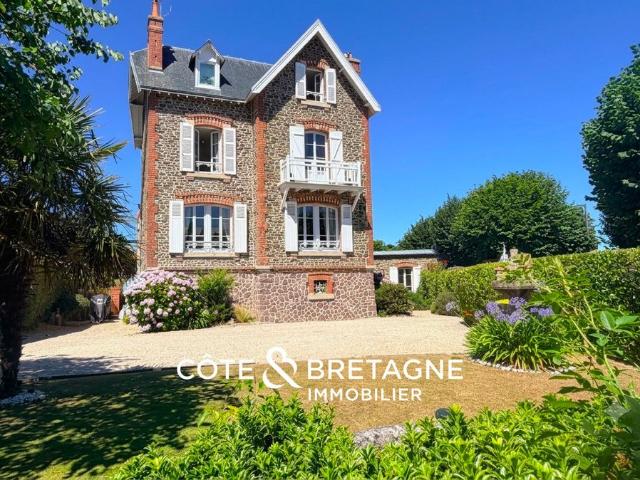 Maison de 7 pièces de luxe en vente à Binic, Bretagne