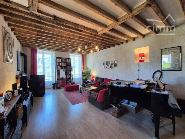 Maison de 7 pièces de luxe en vente à Blois, France