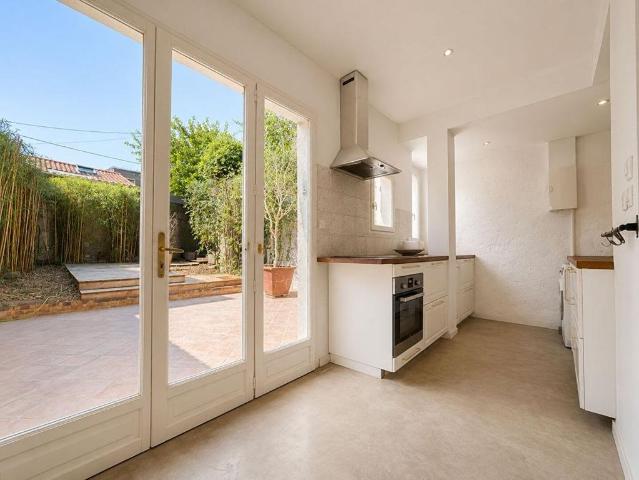 Maison de 7 pièces de luxe en vente à Bordeaux, France