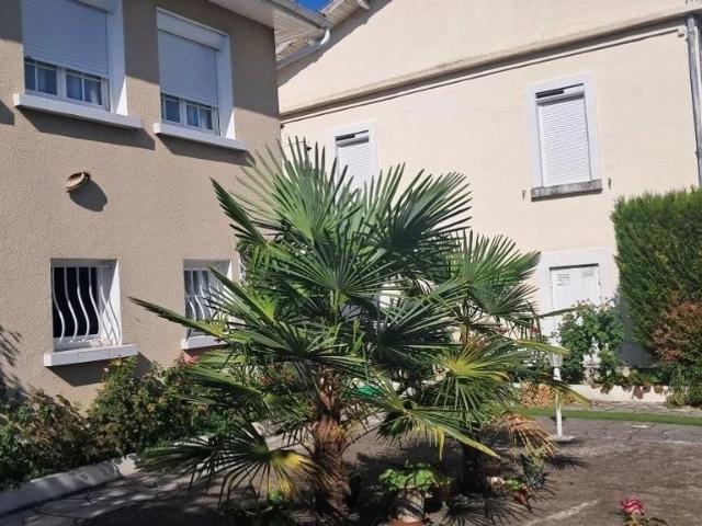 Maison de 7 pièces de luxe en vente à Boulazac, France