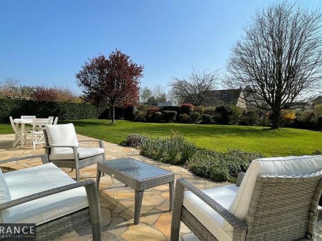 Maison de luxe de 7 pièces en vente à Carolles, Normandie