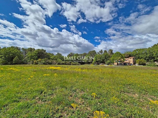 Maison de 7 pièces de luxe en vente à Châteaudouble, France
