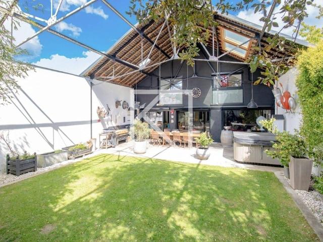 Maison de 7 pièces de luxe en vente à Cholet, Pays de la Loire