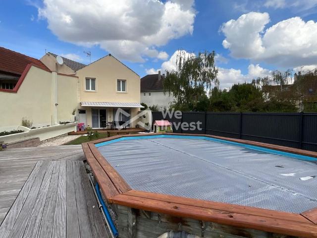 Maison de 7 pièces de luxe en vente à Coubron, France