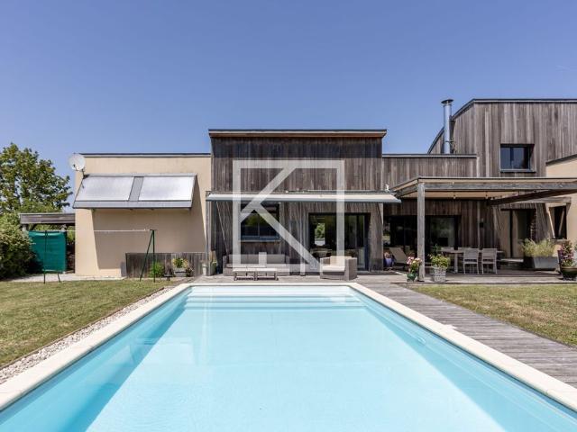 Maison de 7 pièces de luxe en vente à Coulaines, France