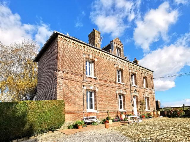 Maison de 7 pièces de luxe en vente à Forges les Eaux, France