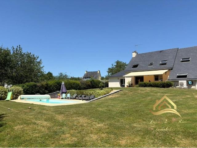 Maison de 7 pièces de luxe en vente à La Forêt Fouesnant, France