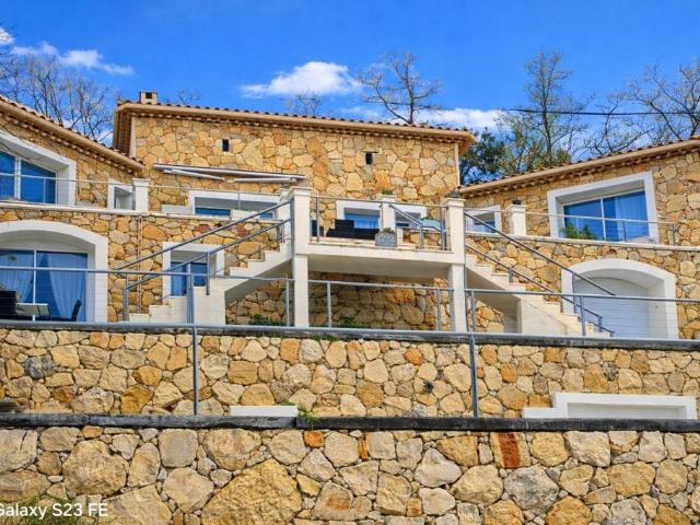 Maison de 7 pièces de luxe en vente à Le Cannet des Maures, France