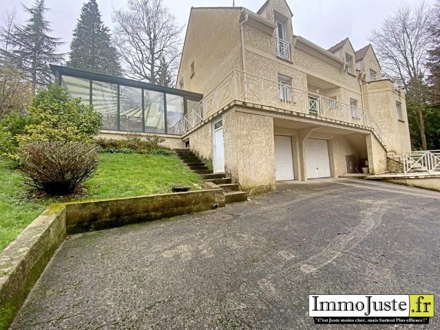 Maison de 7 pièces de luxe en vente à Lévis Saint Nom, Île de France