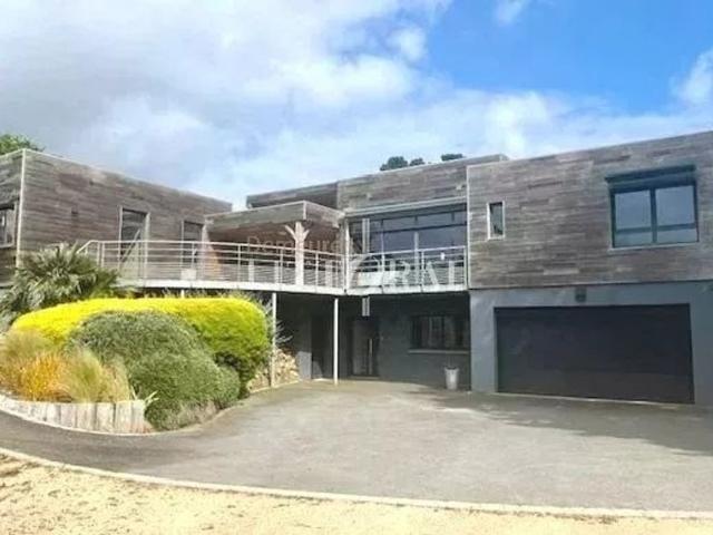 Maison de 7 pièces de luxe en vente à Locquirec, Bretagne