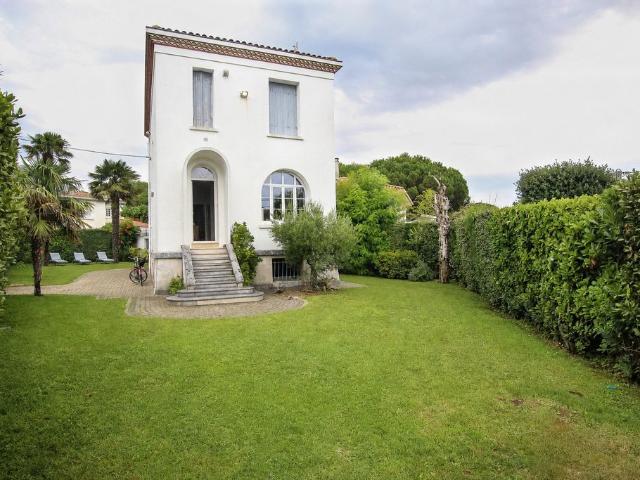 Maison de 7 pièces de luxe en vente à Royan, Nouvelle Aquitaine