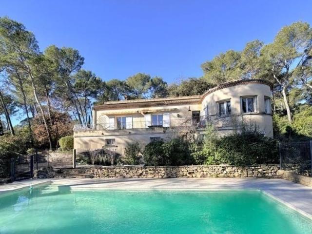 Maison de 7 pièces de luxe en vente à Saint Clément de Rivière, France