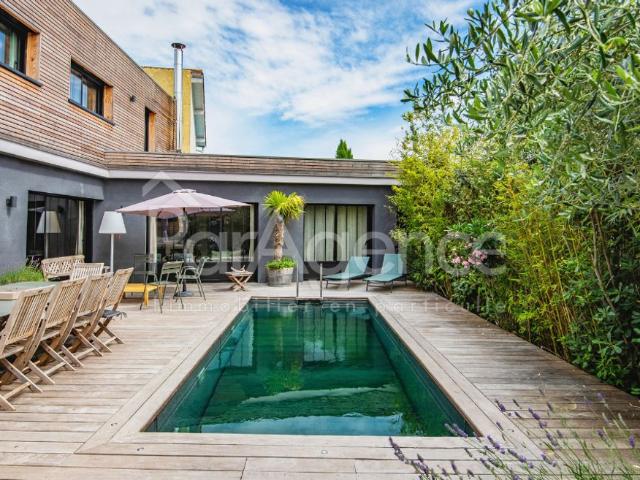 Maison de 7 pièces de luxe en vente à Saint Palais sur Mer, France