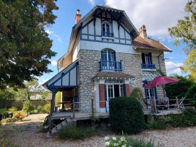 Maison de 7 pièces de luxe en vente à Samois sur Seine, France