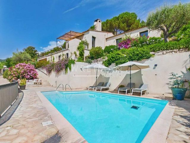 Maison de luxe de 7 pièces en vente à Tourrettes sur Loup, Provence Alpes Côte d'Azur