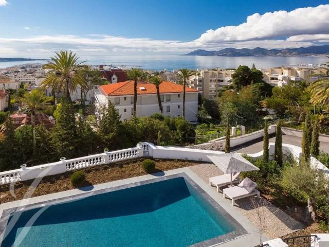 Maison de 7 pièces de luxe en location à Cannes, Provence Alpes Côte d'Azur