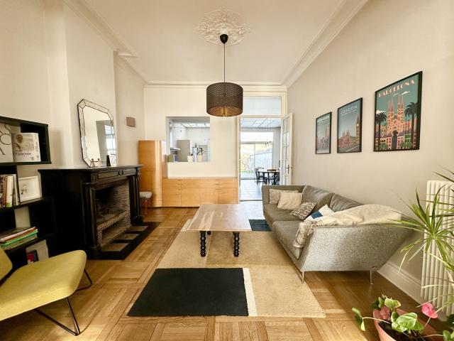 maison de 7 piéces située sur valenciennes 59300