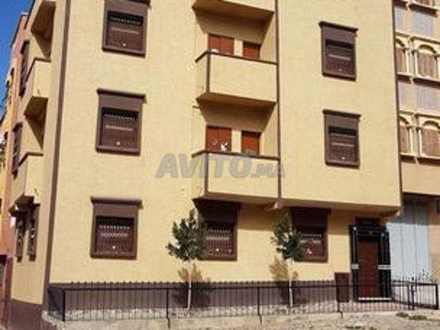 Maison de 4 appartements titrés à vendre