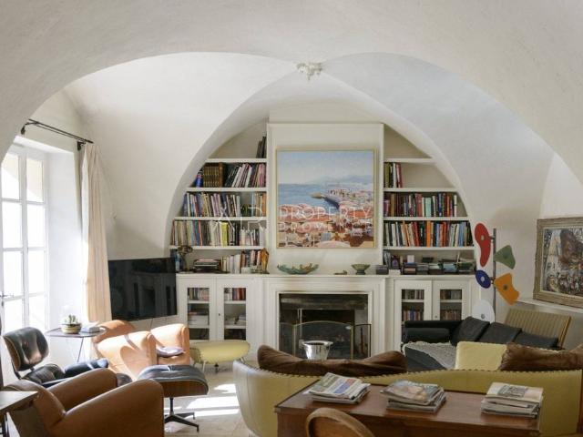 Maison de 4 chambres de luxe en vente à Cadenet, Provence Alpes Côte d'Azur