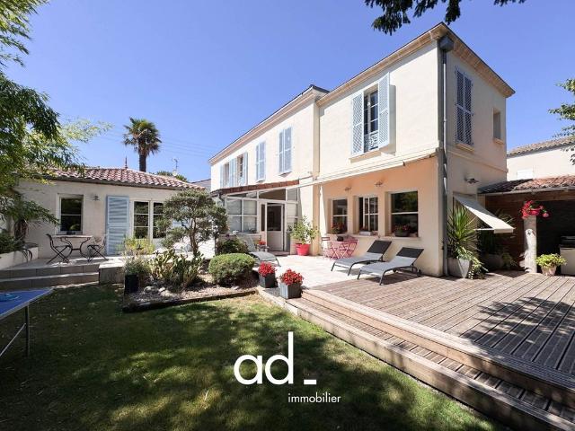 Maison de 4 chambres de luxe en vente à Aytré, Nouvelle Aquitaine