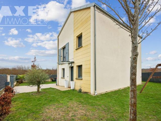 Maison de 4 chambres de luxe en vente à Bois d'Arcy, France