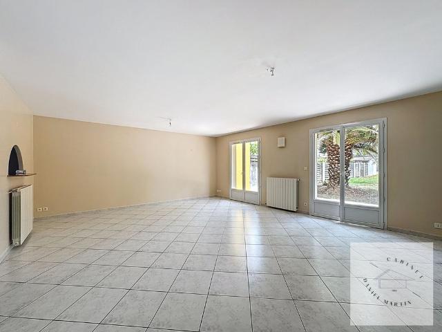Maison de 4 chambres de luxe en vente à Bègles, France