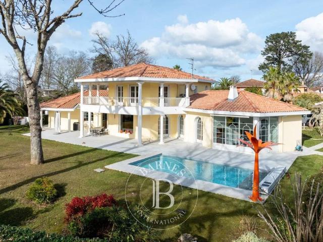 Maison de 4 chambres de luxe en vente à Biarritz, Nouvelle Aquitaine