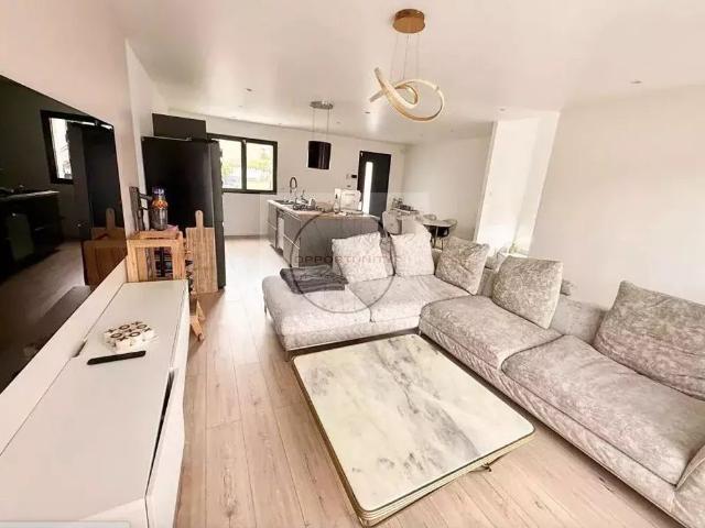Maison de 4 chambres de luxe en vente à Fontenay sous Bois, France