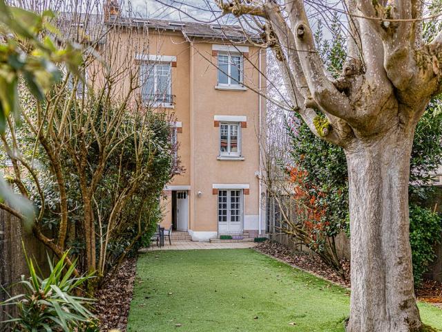 Maison de 4 chambres de luxe en vente à Orléans, Centre