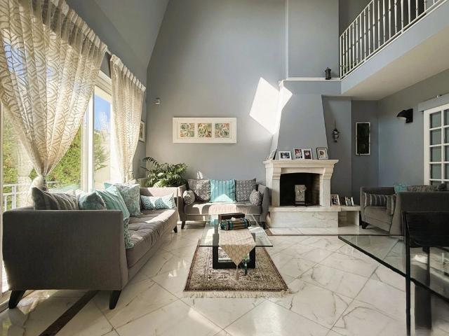 Maison de 4 chambres de luxe en vente à Ormesson sur Marne, Île de France