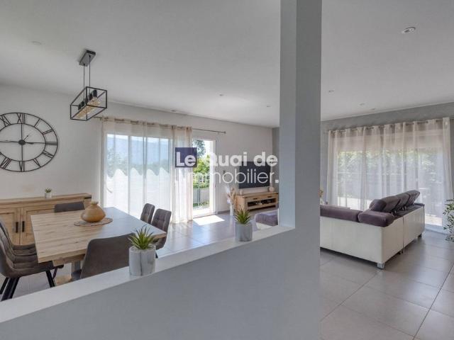 Maison de 4 chambres de luxe en vente à Moirans, Auvergne Rhône Alpes