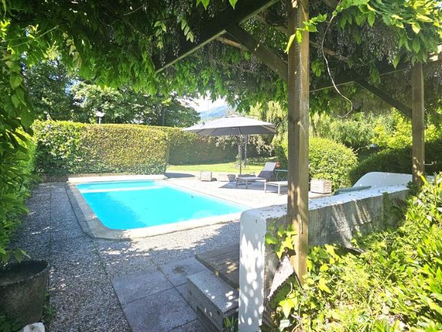 Maison de prestige de 187 m2 en vente Saint Genis Pouilly, Auvergne Rhône Alpes