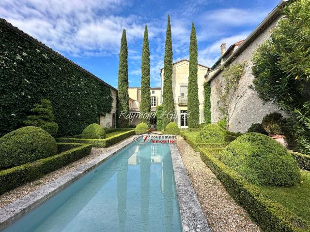 Maison de 4 chambres de luxe en vente à Sainte Foy la Grande, Nouvelle Aquitaine