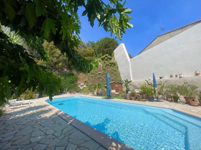 Maison de 4 chambres de luxe en vente à Servian, Occitanie