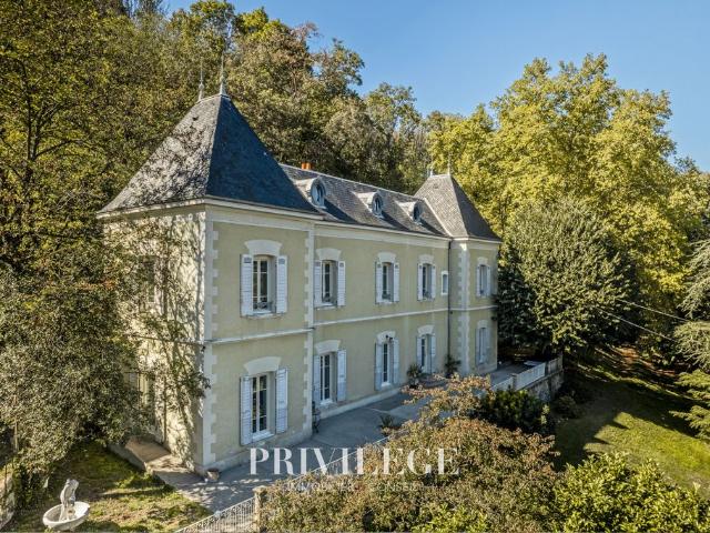 Maison de 4 chambres de luxe en vente à Vienne, Auvergne Rhône Alpes