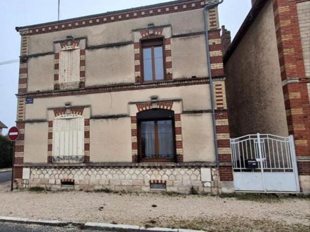 Maison de 4 pièces avec jardin à Romilly sur Seine