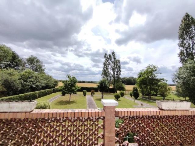 Maison de 4 pièces de 117 m² à Aillant sur Milleron