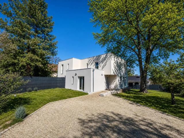 Maison de 4 pièces de 138 m² à Bois le Roi