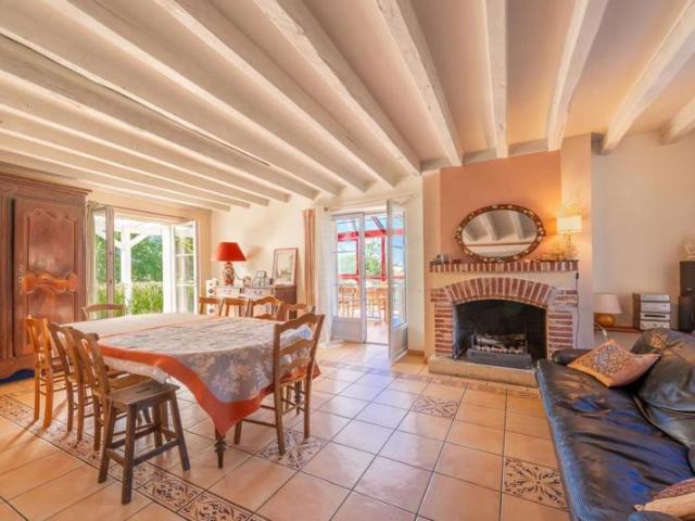 Maison de 4 pièces de 139 m² à Vendières